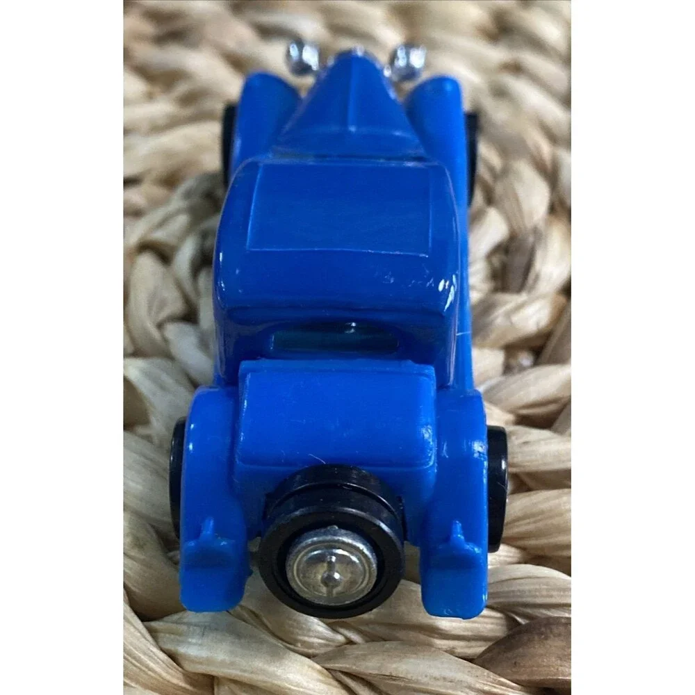 Hot Wheels '37 Bugatti 1980 Blue/Gray Whitewall Tires Made In Malaysia